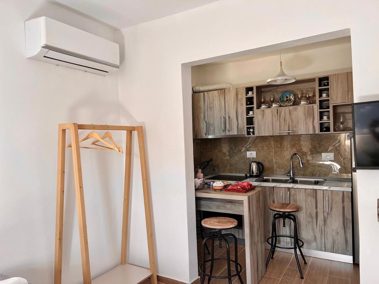 Villa Dona Μπεράτ Εξωτερικό φωτογραφία